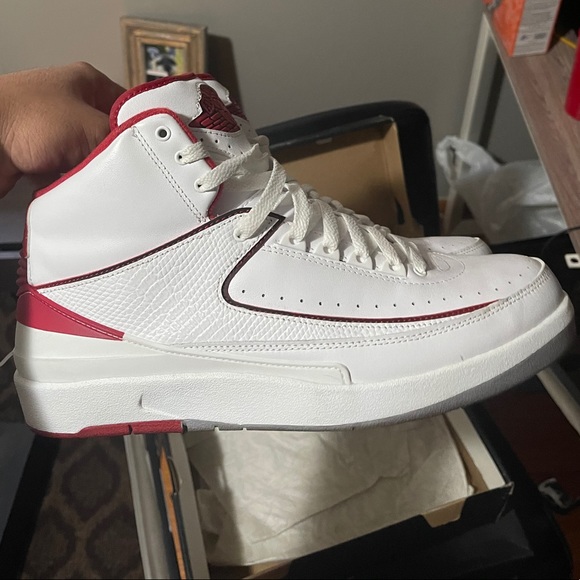 varsity red 2s